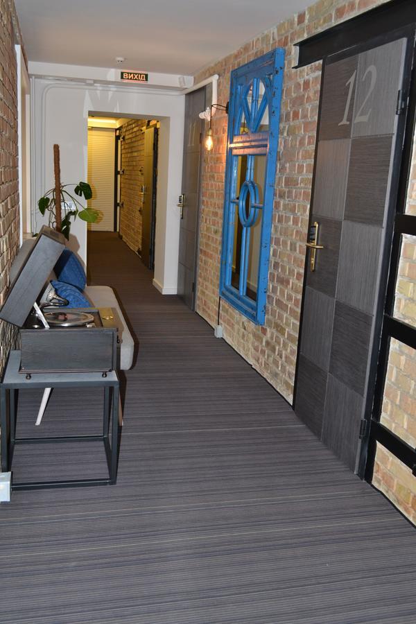 Stangret Hotel Kyiv Exterior photo